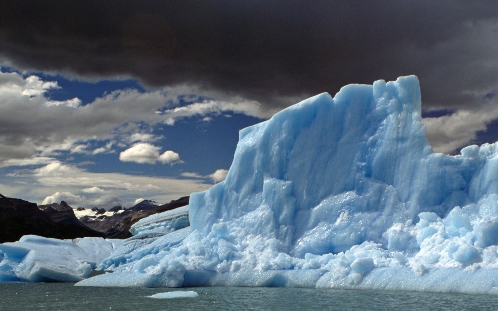 iceberg_____los_glaciares__national_park__argentina