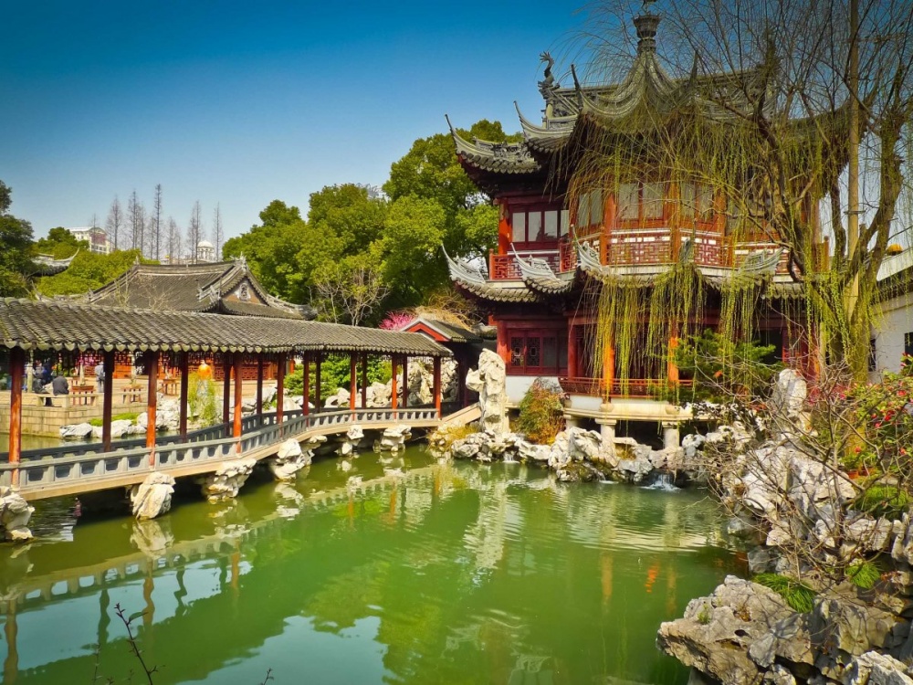 6493060-1000-1455180975-stroll-through-shanghais-yuyuan-gardens