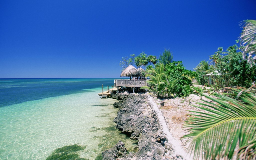 Caribbean, Honduras, Roatan Island, West End Beach, View of a beach