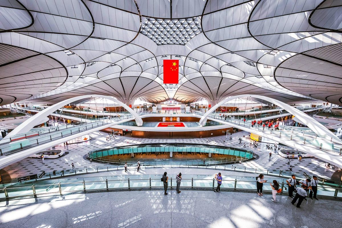 ჩინეთში მსოფლიოს უდიდესი აეროპორტი გაიხსნა